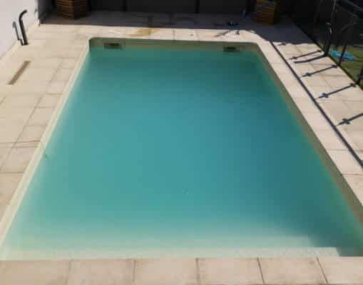 Floculant piscine : c'est quoi et quel est son utilité ?